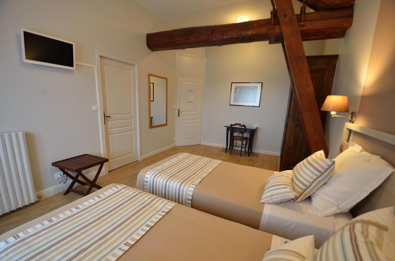 Chambre D'Hotes Le Jardin Des Pierres Dorees Marcy Luaran gambar